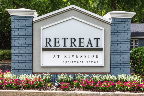 retreat-riverside-apartments